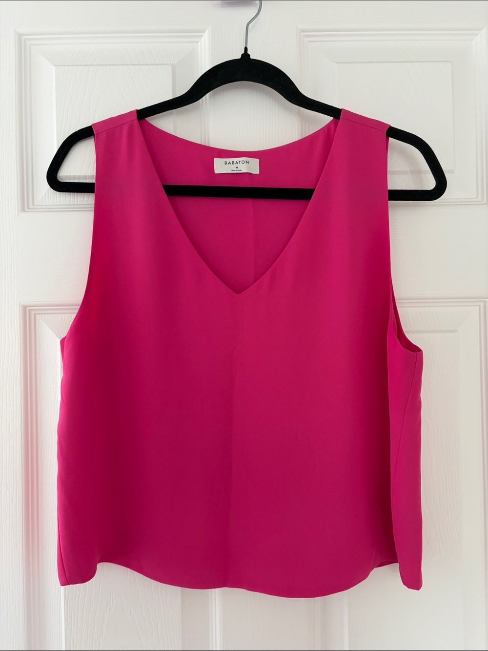 Babaton Hot Pink V-Neck Sleeveless Camisole